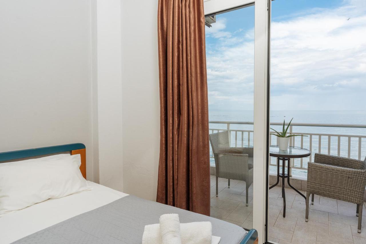 Hotel Galaxias Paralía Eksteriør bilde
