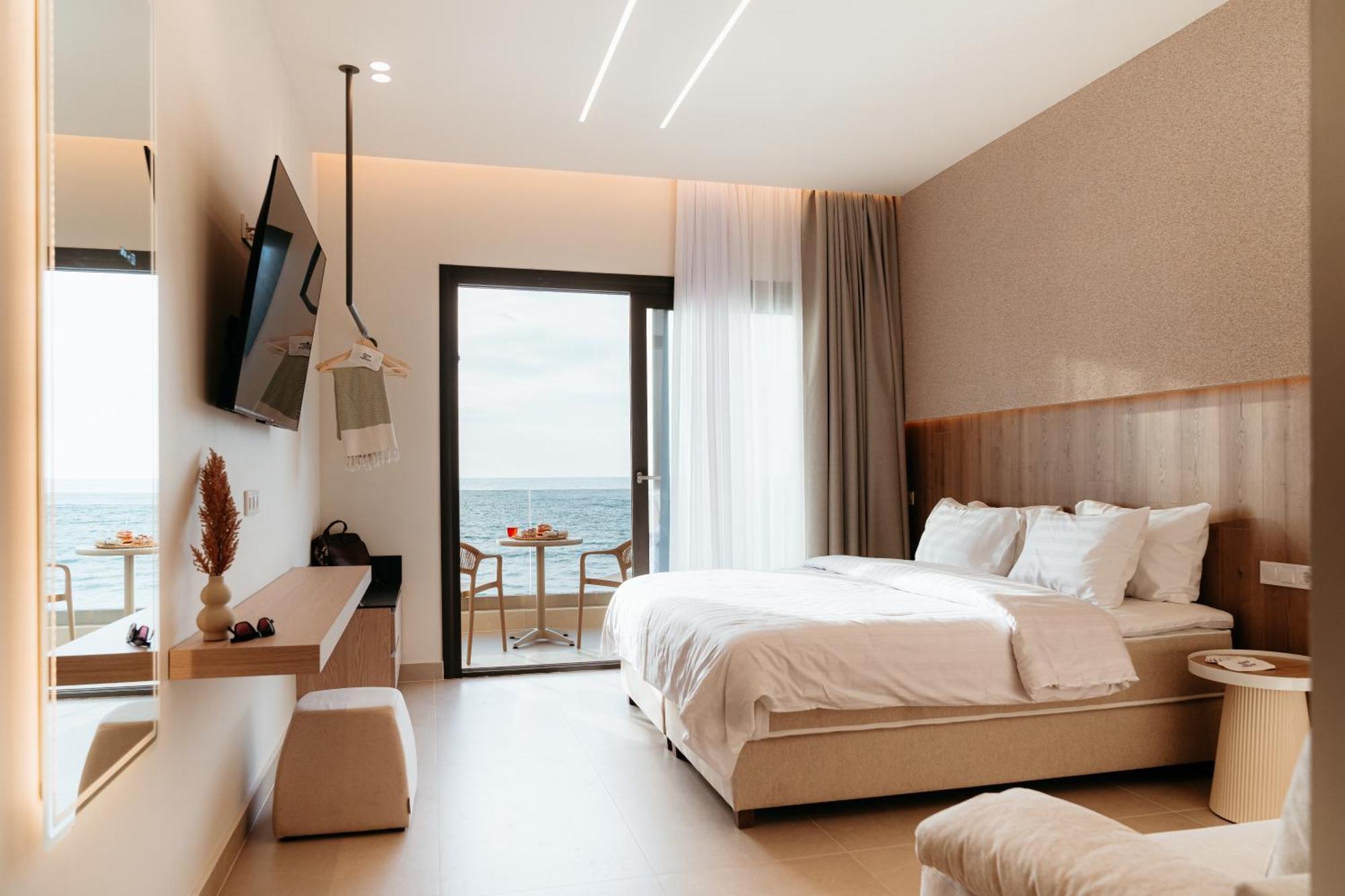Hotel Galaxias Paralía Eksteriør bilde